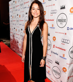 beaclone:  Tatiana Maslany attends the 5th Annual Producers Ball