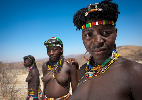 Mucawana girls from Angola.