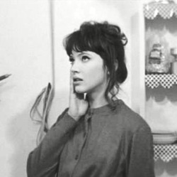   Anna Karina in Une Femme Est Une Femme (1961)  