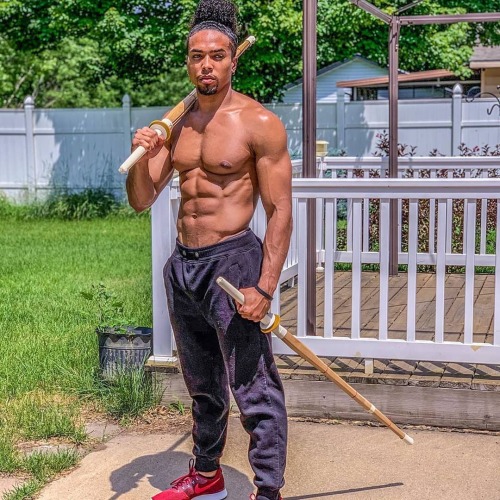 Black muscle nips and feet