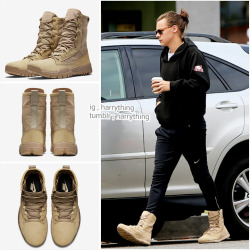 harrythingx-blog: Harry was wearing the new NIKE special field