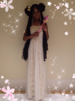 blackteen:  iamwomanking:  One of the best sailor moon cosplay