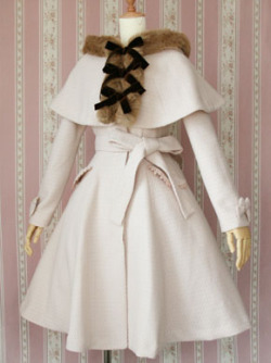 retrololitafashion:  Victorian Maiden, Elegant Coat with Hood