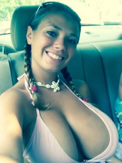 boobs-racks-tits-breasts.tumblr.com/post/108043316178/