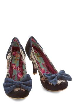 paisley-style:  Quintessence of Texture HeelShop for more Shoes