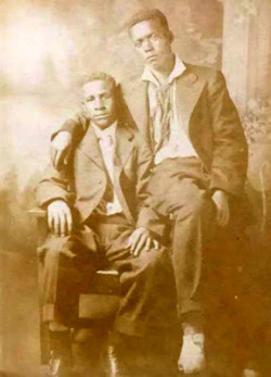 datkidinphillyme:  thegayreich:  Vintage Black Gay Men  Black