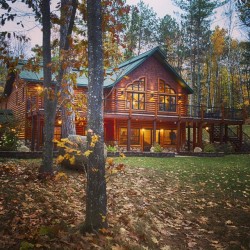 s0uthern-bell:  worldwidegoals:  Visiting some happy new homeowners