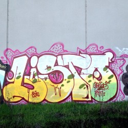 nickohlie:  #listo #eastbay #graffiti #NLT 