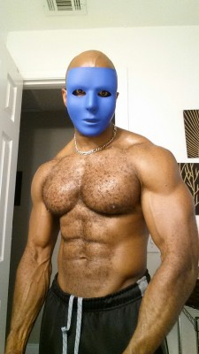 skippypodar:  Blue Man group wanna be.:) 