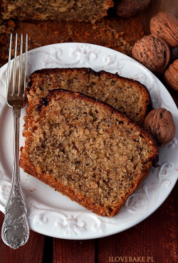 delicious-food-porn:Chocolate Glazed Nut Cake (Polish Recipe)don’t