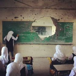 absolutely-not-the-madonna:    First day at school, Gaza, Palestine.