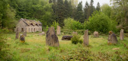 silvaris:  Stone Circle - A hidden cottage and stone circle behind