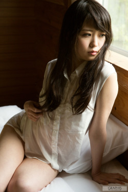 a-beautiful-g:    yura sakura  