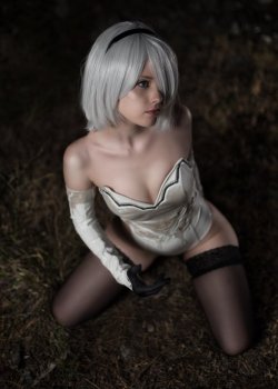 hotcosplaychicks: YoRHa No.2 Type B - NieR:Automata by Unapersonasenzanick