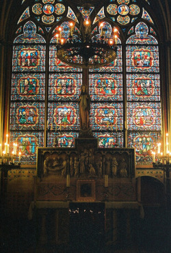 theraccolta: La Chapelle du Saint-Sacrement - Notre-Dame de Paris