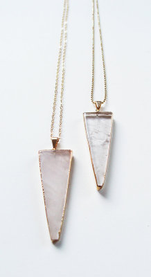 stammered:  truxth:  Rose Quartz Triangle Gold Necklace from