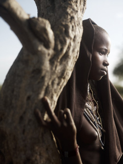 Ethiopian Arbore girl, by Joey L.