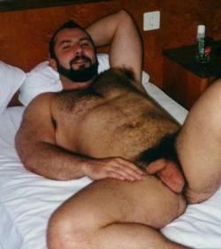 mydaddyishairy:  My Daddy is Hairy - over 19,000 followers: Archive