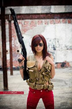 GunsNGirls