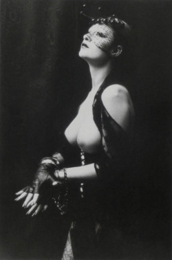 eloizainthewoods:  Egerie du Rock ‘n’ Roll, Irina Ionesco,