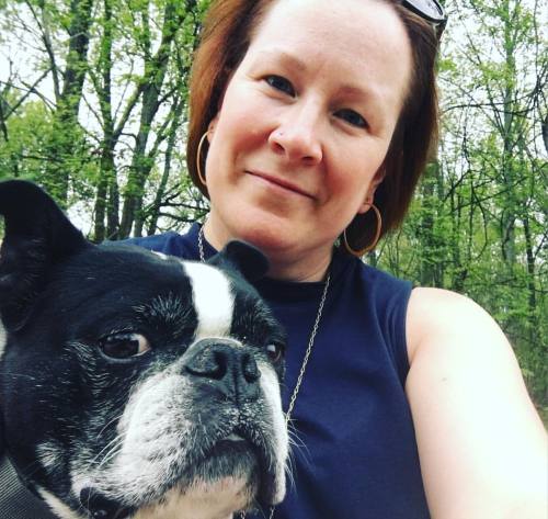 <p>#sirwinstoncup and I went out for an afternoon walk and it was so beautiful out and we were having such a lovely time that we just wanted to stop and take a moment to say hello and hi and howdy. We both hope you’re having a fantastic week and that you’re enjoying yourselves thoroughly. #springfever #bostonterrier #bostonterriercult #flatnosedogsociety  (at Ridgetop, Tennessee)</p>