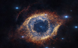 nine-day-watch:  gamma—crucis:  The Helix Nebula is a large