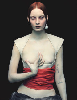 34-iggorb73:  Codie Young by Nicolas Valois (2014). 