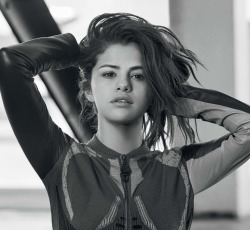 vogue-at-heart:  Selena Gomez for Vogue Brazil, June 2016Photographed