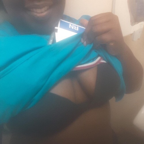 sexonshift:  #sexynurse #scrubs #braandpanties  