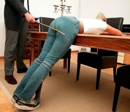 her-bottom-needs-spanking.tumblr.com/post/94097234707/