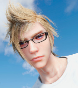 shyglaive:  Prompto with dark glasses \o/