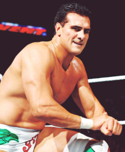 squaredcirclecafe:  respectthisring:  Happy birthday to Alberto