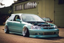 stancenation:  Such a clean Civic.. // http://wp.me/pQOO9-pnv