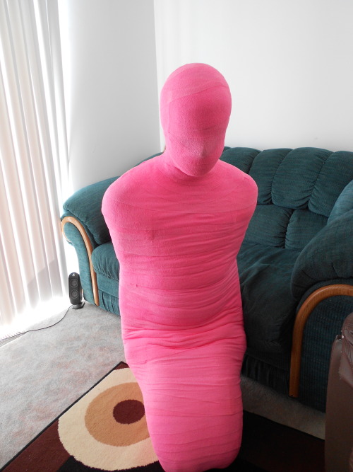 caseheart:  Why decorate with lamps/pictures when you can have some of these!! 