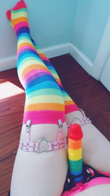 adeadlydame:  ❤️💛💚💙💜( Socks / Garters / Cock