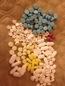 drugsandmadness:  2nd stolen pic I’ve found…guess that means