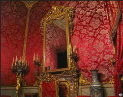 weathercade: The Red Room, Pitti Palace, Florence. 