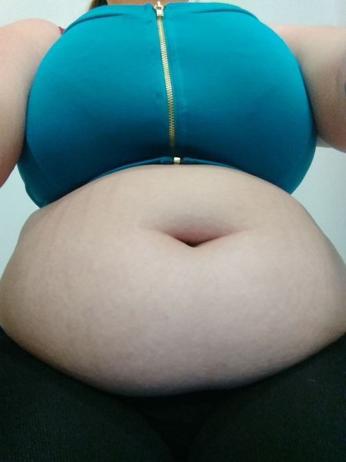 teasemybelly:  Someone bought me this lovely crop top on my wishlist, in return I took pics in it and posted them here. You’re always welcome to do the same. My wishlist is here: http://a.co/6pTMzR9 This is comically too small for my giant gut. What