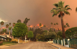 latimes:  Wildfire rages northeast of Los Angeles A fast-growing