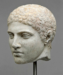 hadrian6:Head of Discus Thrower. copy  after a Greek original.