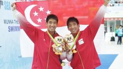 jasperbud:  Mark & Timothy Lee, Team Singapore divers 