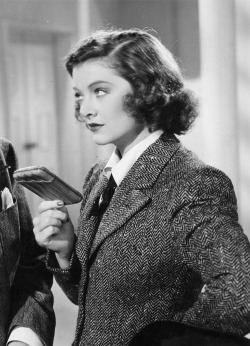 barbarastanwyck:Myrna Loy in Third Finger, Left Hand (1940)