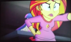 insane-pinkie-pie:  Mother of Celestia just look at those hips