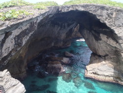residinginparadise:  Cueva del Indio