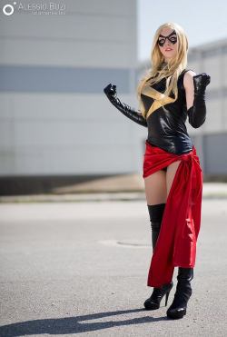 cosplayandgeekstuff:    Julia James cosplay (Italy) as Ms. Marvel.