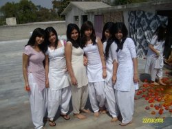 hindipussy:  Girls ready to play holi 