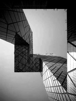 fiore-rosso:  KOOLHAAS. cctv headquarters. beijing, china. 