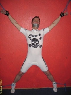 cgtwoface2:  gearjockmo:  Bicyclist forced to endure some torment.