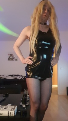 sissyboysfordaddy:  Sexy!