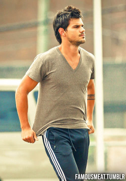 bmendez19:  Taylor lautner il bande 